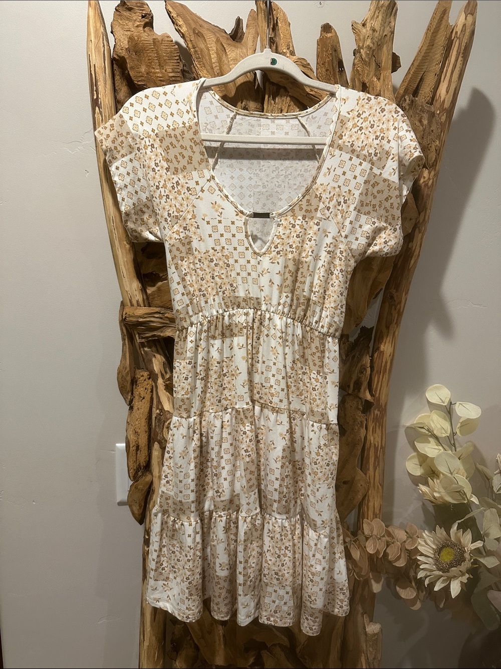 Women's Cream Floral Tiered Short Dress